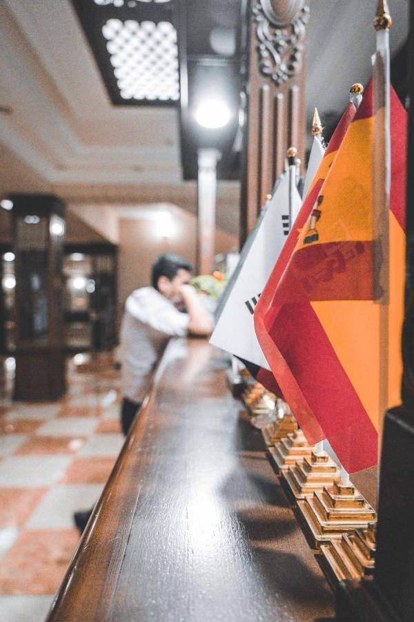 Buyuk Ipak Yo'Li Hotel Namangan Eksteriør bilde